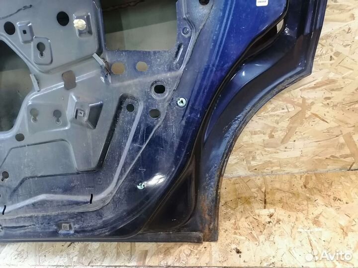 Дверь задняя правая Dodge stratus