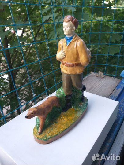 Статуэтка охотник с собакой