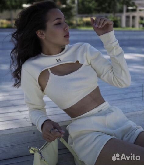 Шорты yaasbae молочные