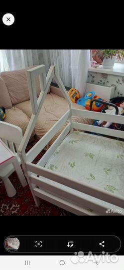 Детская кроватка