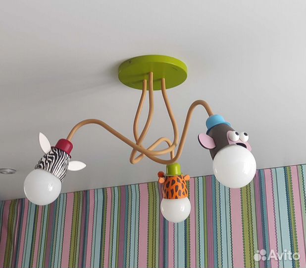 Люстра Philips в детскую