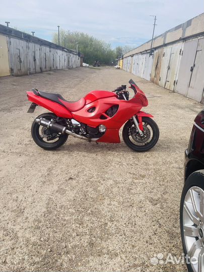 Suzuki gsx600f katana