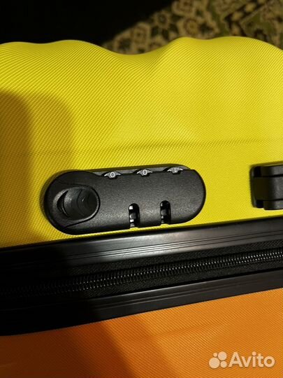 Чемодан на колесах