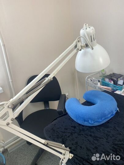 Лампа на струбцине