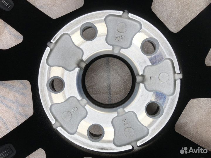 Диски на Lexus NX R18