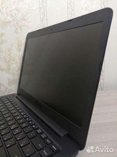 Ноутбук Asus 14