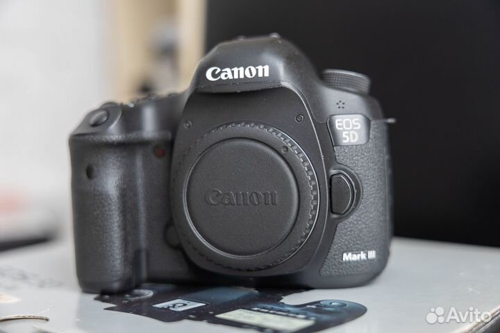 Фотоаппарат canon 5D mark iii