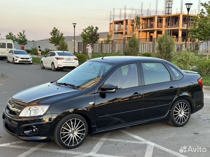 LADA Granta 1.6 МТ, 2015, 194 000 км