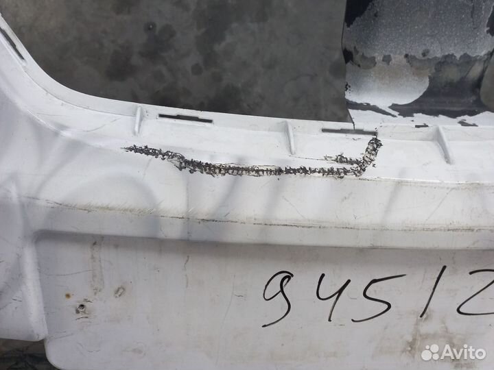 Передний бампер на LADA largus