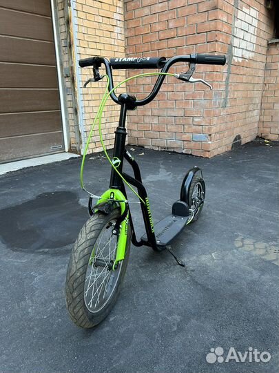 Внедорожный самокат Novatrack stamp n1 16