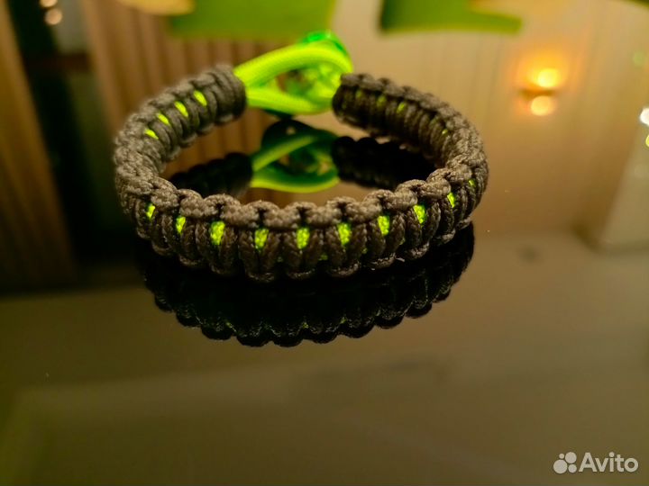 Браслет из паракорда