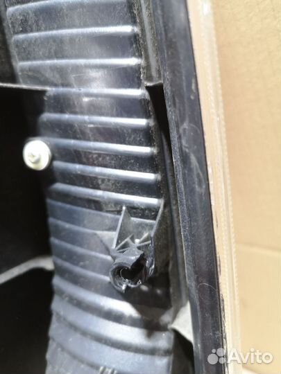 Фонарь левый Nissan Serena C26