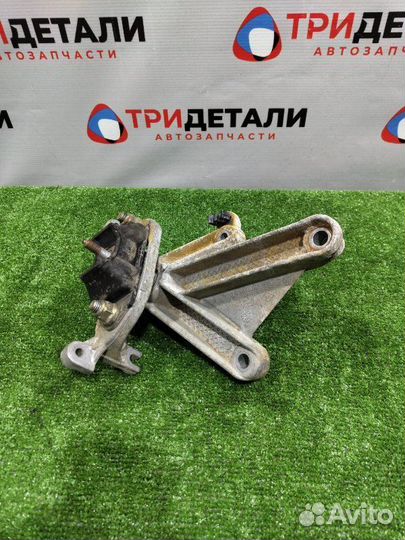 Кронштейн кпп Renault Megane универсал 1.5 дизель