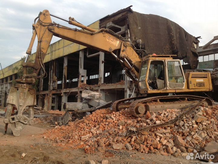 Демонтаж зданий с вывозом мусора