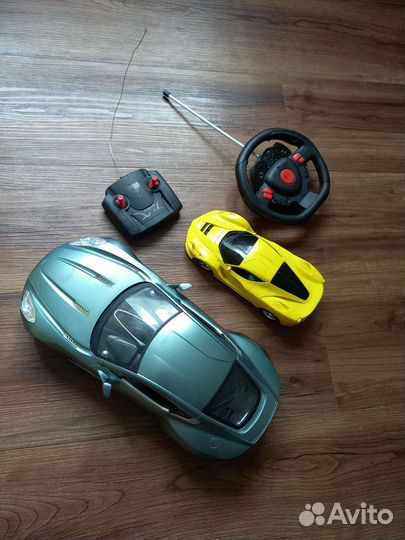 Машинки на пульте управления