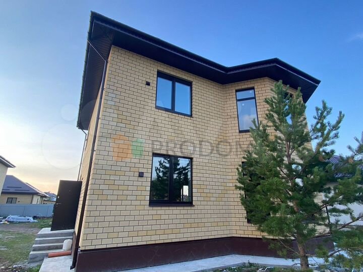 Коттедж 140 м² на участке 7,5 сот.