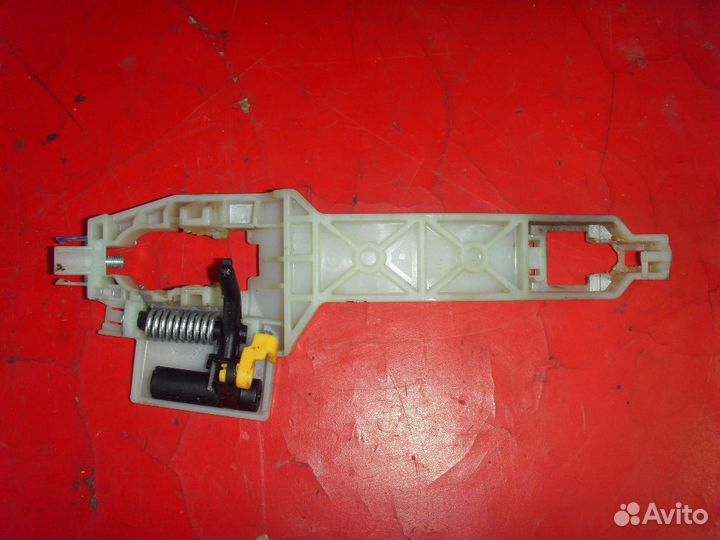 Кронштейн ручки двери 83665G6000 KIA Picanto 3 JA