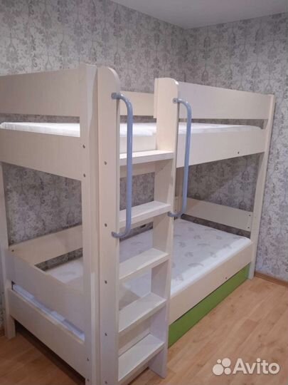 Двухъярусная кровать, выс. 1770,длина 2110, шир980