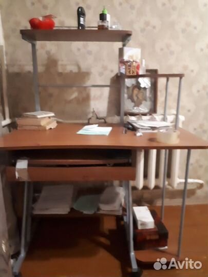 Компьютерный стол