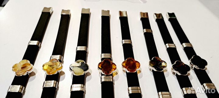 Браслет с янтарем