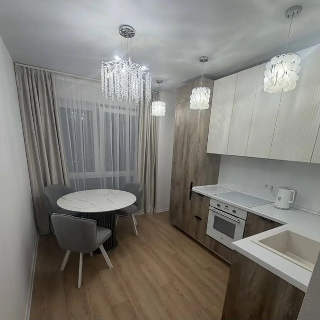 1-к. квартира, 34 м², 13/33 эт.