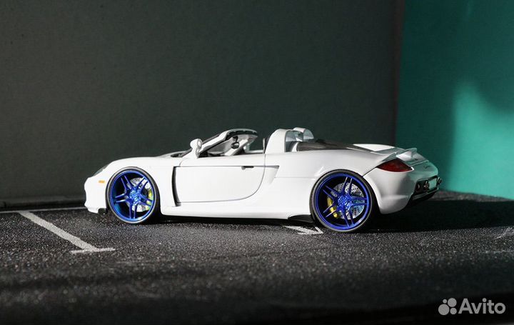 Jada toys DUB city Porsche Carrera GT 1:24