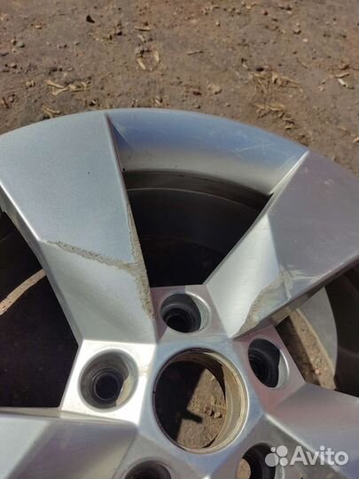 1 литой диск R17 Skoda Octavia