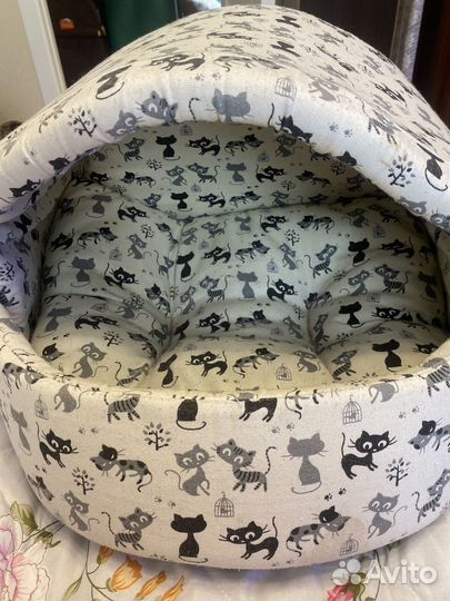 Лежанка для котика
