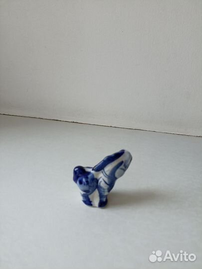 Фигурки животных гжель