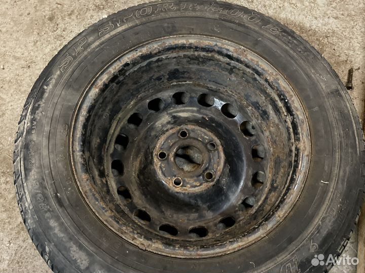 Колесо в сборе летнее dunlop Р15 Audi с4