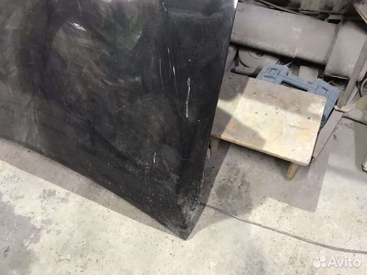 Капот на Toyota camry 50