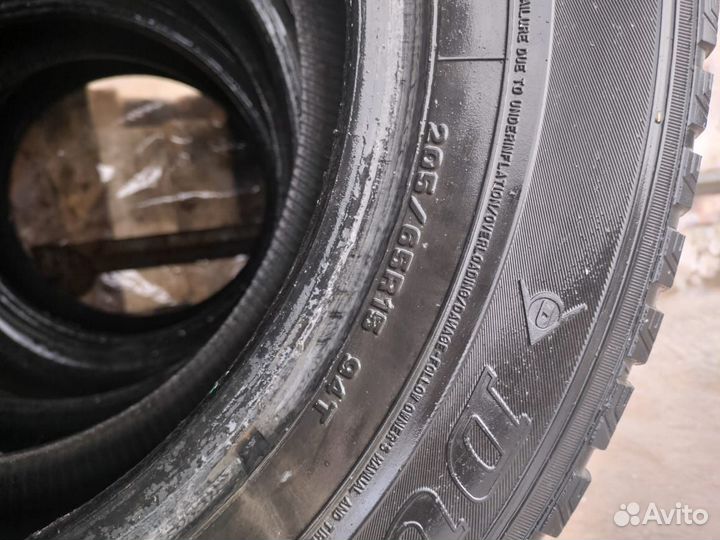 Dunlop Winter Maxx 205/65 R15