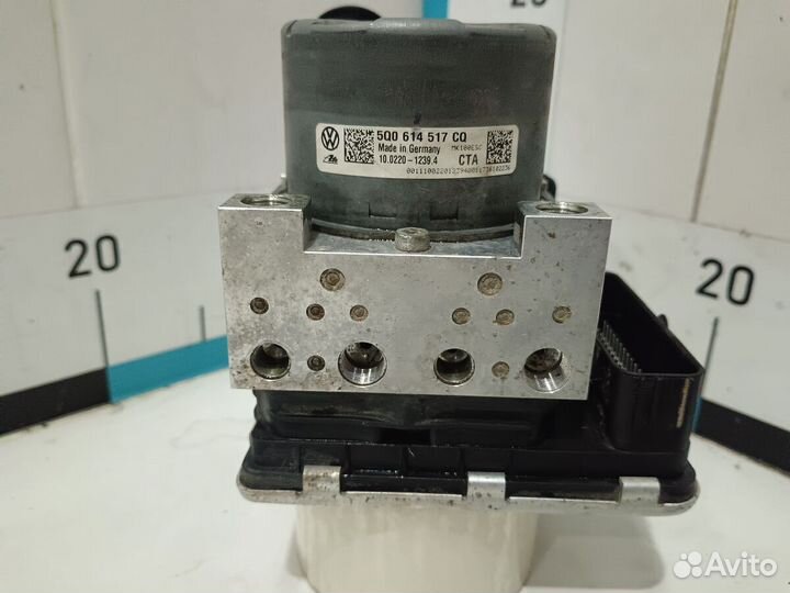 Блок ABS (насос) Volkswagen Tiguan