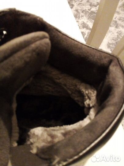 Продам ботинки женские