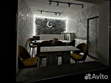 Барельеф,Дизайнер интерьера, декоратор;