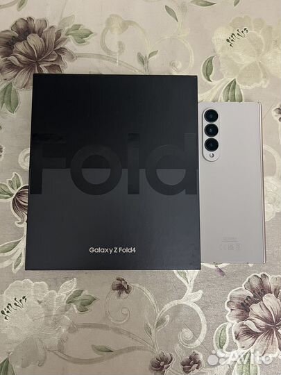 Samsung galaxy z fold 4