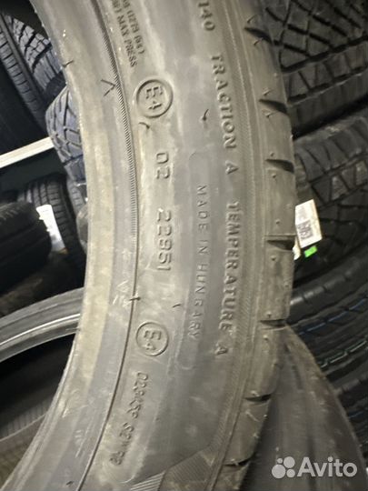 Bridgestone Potenza RE050A 205/50 R17 89V