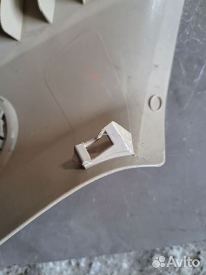 Обшивка стойки задний Cadillac SRX