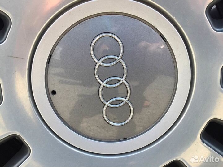Колпаки Ауди А8 на диск
