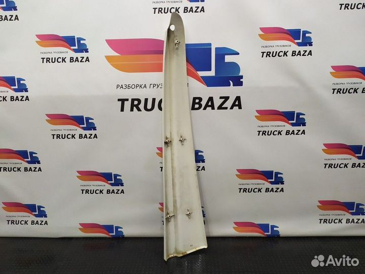 1653704 Спойлер кабины верхний правый Daf XF105