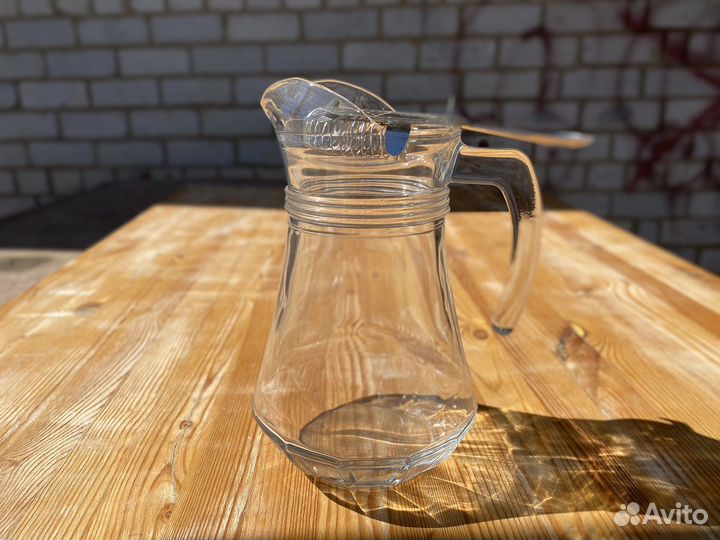 Графины Кувшины со стейнером 16 штук