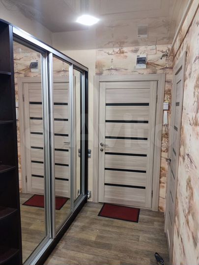 3-к. квартира, 101,6 м², 1/4 эт.