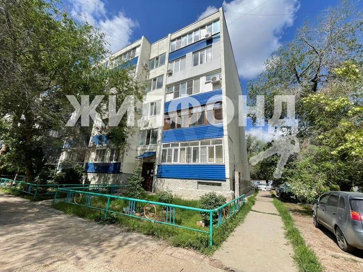 3-к. квартира, 60 м², 1/5 эт.