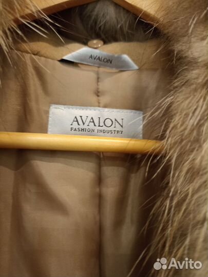 Пальто женское зимнее фирмы аvalon размер 48 50