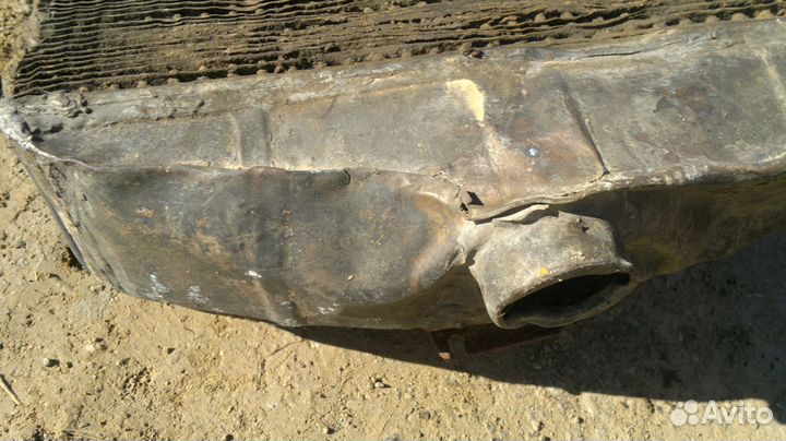 Радиатор газ А аа м1 69 оригинал, помят сверу