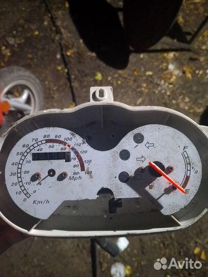 Скутер 100 кубов