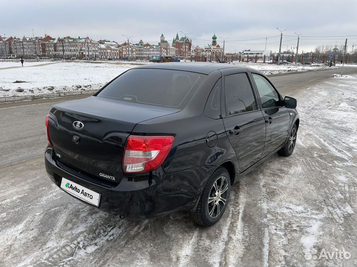 LADA Granta 1.6 МТ, 2012, 198 000 км
