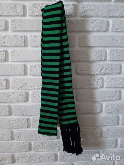 Шарф узкий, длинный, в полоску