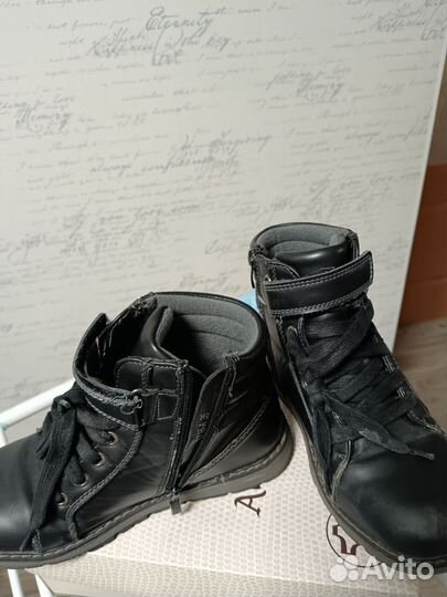 Ботинки для мальчика демисезонные 35 бу
