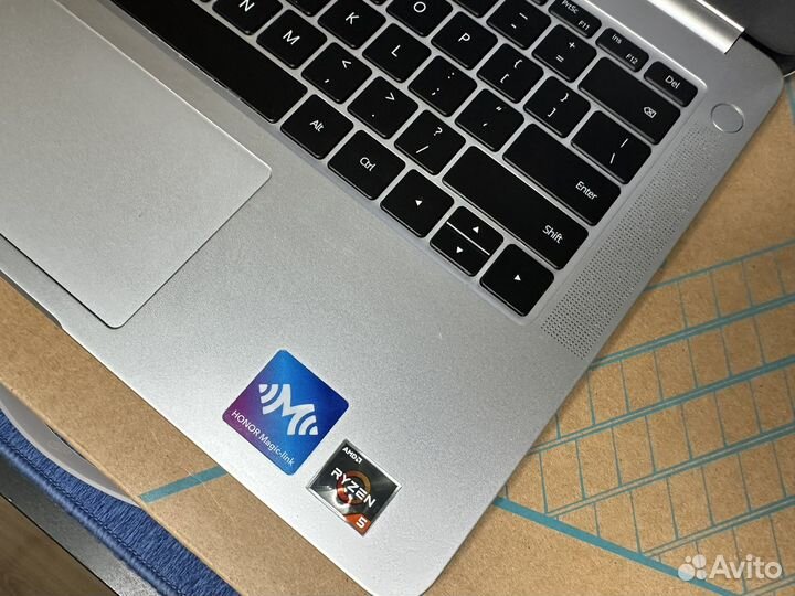 Ноутбук Honor Magicbook Ryzen 5 3500U / 16GB / 512